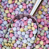 Bio-Schokolinsen bunt MINI (vegan) – Erhältlich bei Kornkiste, der nachhaltigen Unverpackt-Online-Foodcoop. Bio, plastikfrei und ökologisch verpackt im praktischen Mehrweg-Großgebinde. Lose und ressourcenschonend für gemeinschaftliches, bewusstes Einkaufen. Jetzt online bestellen!