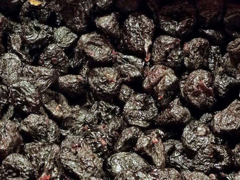 Bio-Pflaumen getrocknet – Erhältlich bei Kornkiste, der nachhaltigen Unverpackt-Online-Foodcoop. Bio, plastikfrei und ökologisch verpackt im praktischen Mehrweg-Großgebinde. Lose und ressourcenschonend für gemeinschaftliches, bewusstes Einkaufen. Jetzt online bestellen!