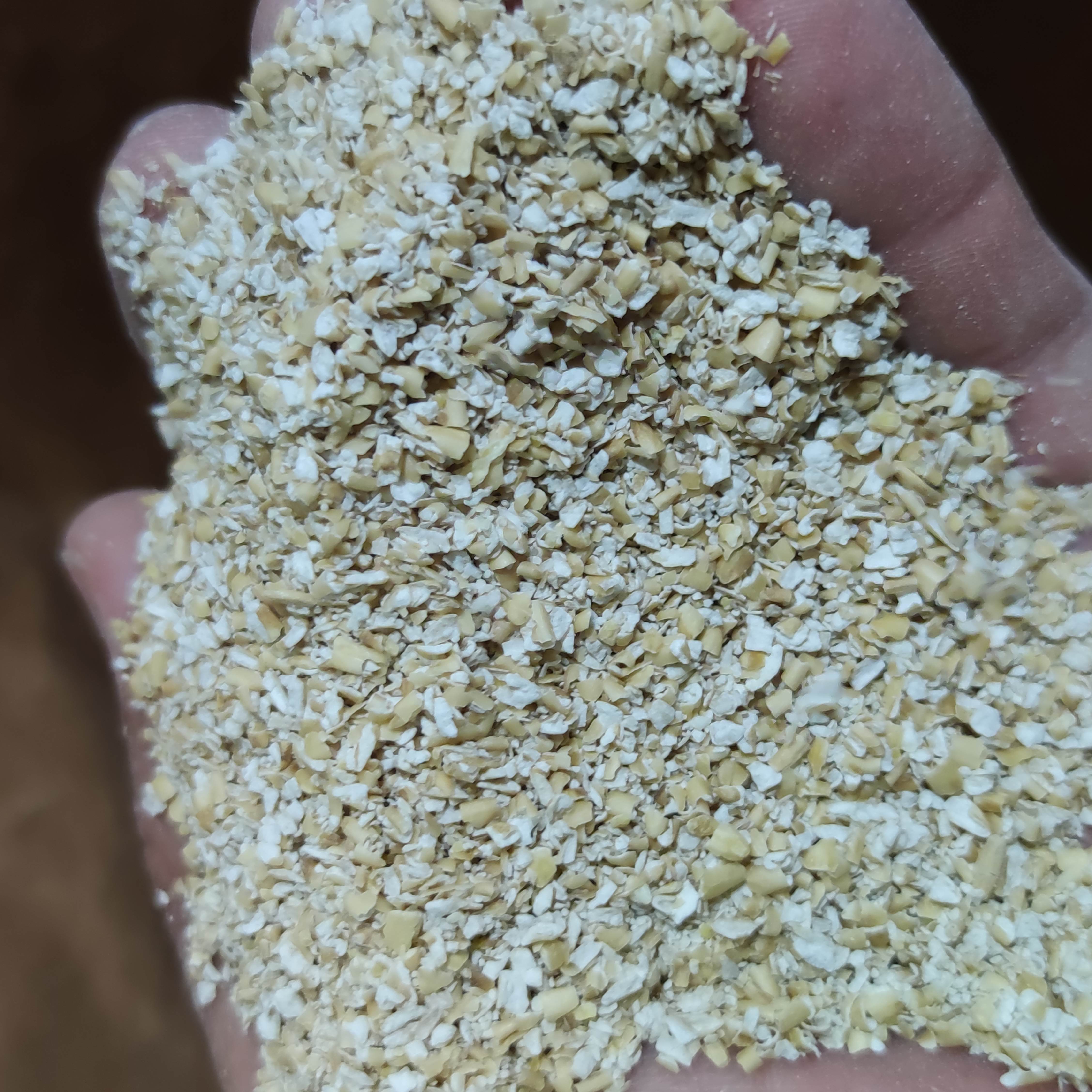Bio-Haferkleie – Erhältlich bei Kornkiste, der nachhaltigen Unverpackt-Online-Foodcoop. Bio, plastikfrei und ökologisch verpackt im praktischen Mehrweg-Großgebinde. Lose und ressourcenschonend für gemeinschaftliches, bewusstes Einkaufen. Jetzt online bestellen!