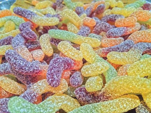 Bio-Fruchtgummis saure Würmchen (vegan) – Erhältlich bei Kornkiste, der nachhaltigen Unverpackt-Online-Foodcoop. Bio, plastikfrei und ökologisch verpackt im praktischen Mehrweg-Großgebinde. Lose und ressourcenschonend für gemeinschaftliches, bewusstes Einkaufen. Jetzt online bestellen!