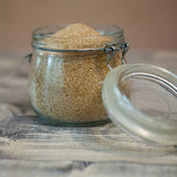 Bio-Zucker Demerara – Rohrohrzucker (Kristall dunkel) – Erhältlich bei Kornkiste, der nachhaltigen Unverpackt-Online-Foodcoop. Bio, plastikfrei und ökologisch verpackt im praktischen Mehrweg-Großgebinde. Lose und ressourcenschonend für gemeinschaftliches, bewusstes Einkaufen. Jetzt online bestellen!
