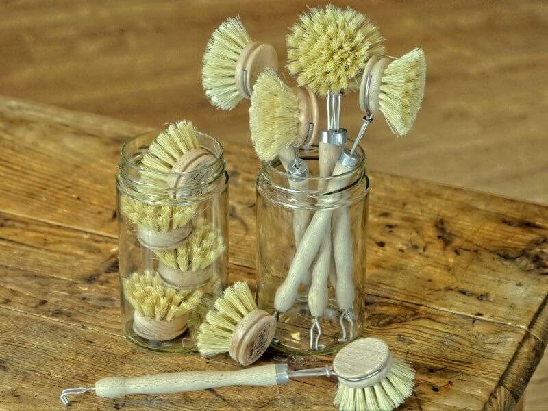 Spülbürste Holz Natur – Erhältlich bei Kornkiste, der nachhaltigen Unverpackt-Online-Foodcoop. Bio, plastikfrei und ökologisch verpackt im praktischen Mehrweg-Großgebinde. Lose und ressourcenschonend für gemeinschaftliches, bewusstes Einkaufen. Jetzt online bestellen!